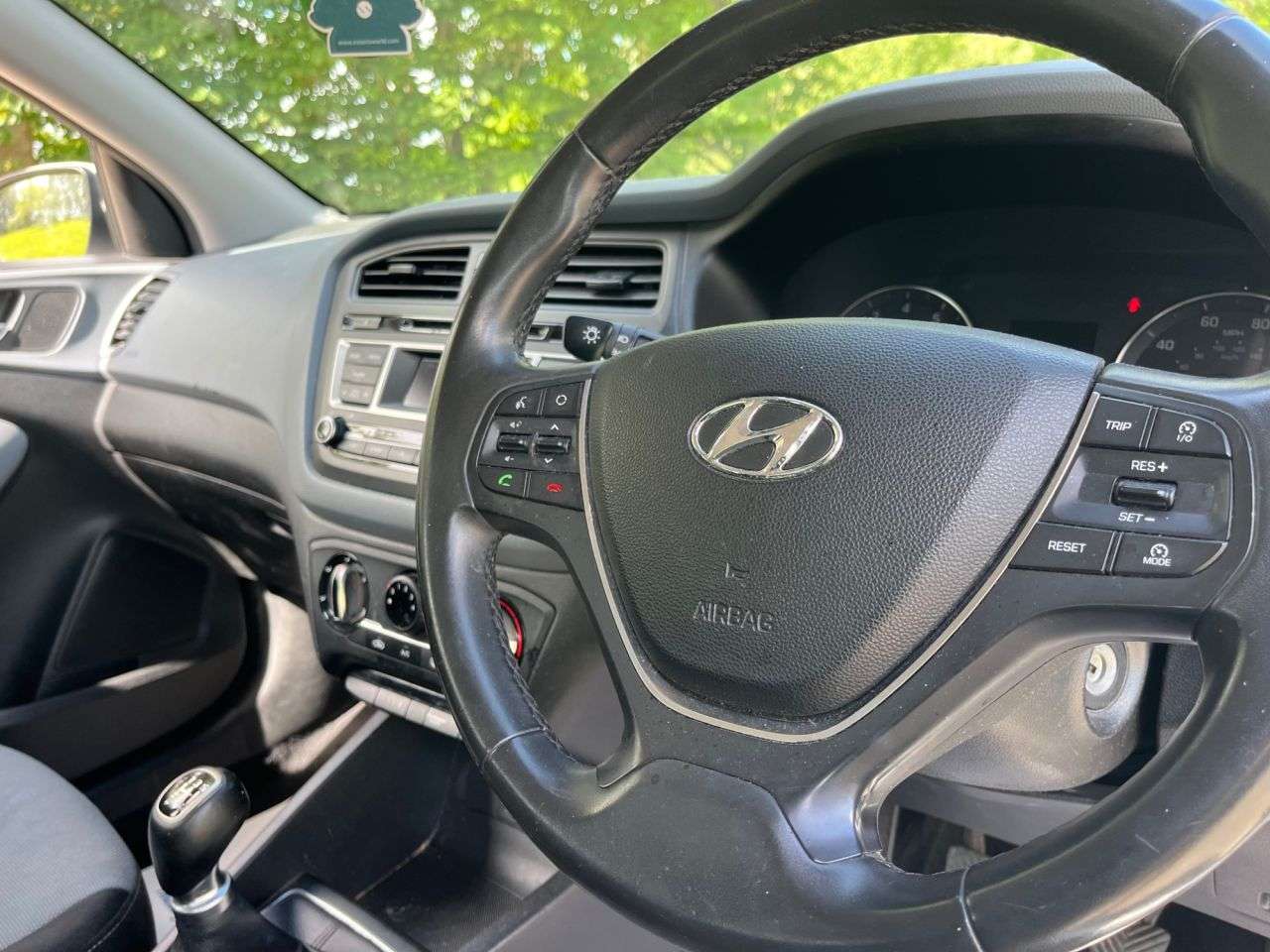 A 2017 HYUNDAI I20 1.2 SE Hatchback 5dr Petrol Manual Euro 6 (84 ps) Car Finance, RAC Warranty A 2017 HYUNDAI I20 1.2 SE Hatchback 5dr Petrol Manual Euro 6 (84 ps) Car Finance, RAC Warranty