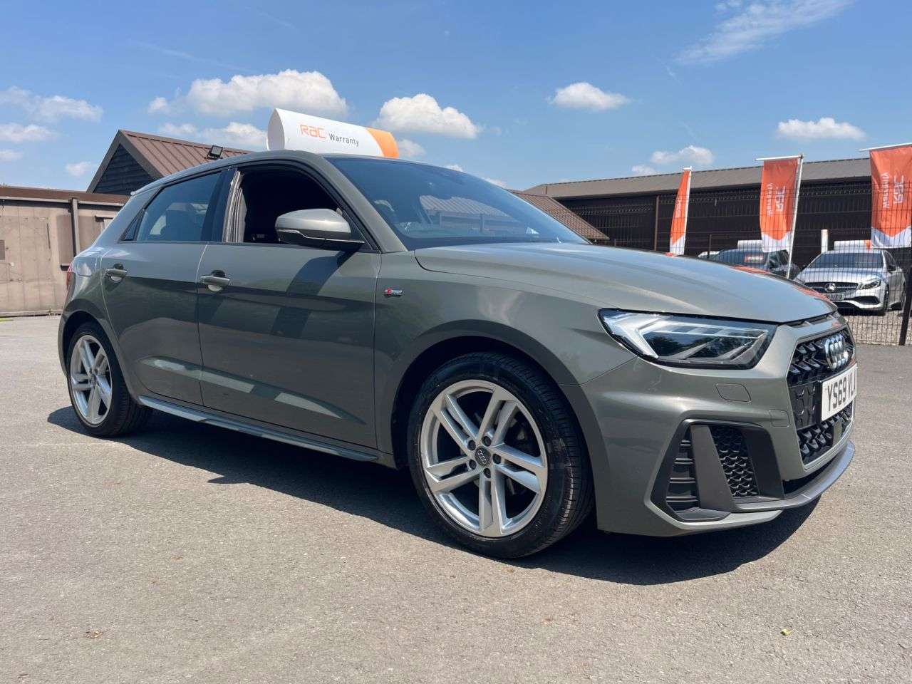 A 2019 AUDI A1 1.0 TFSI 30 S line Sportback 5dr Petrol S Tronic Euro 6 (s/s) (116 ps) Car A 2019 AUDI A1 1.0 TFSI 30 S line Sportback 5dr Petrol S Tronic Euro 6 (s/s) (116 ps) Car