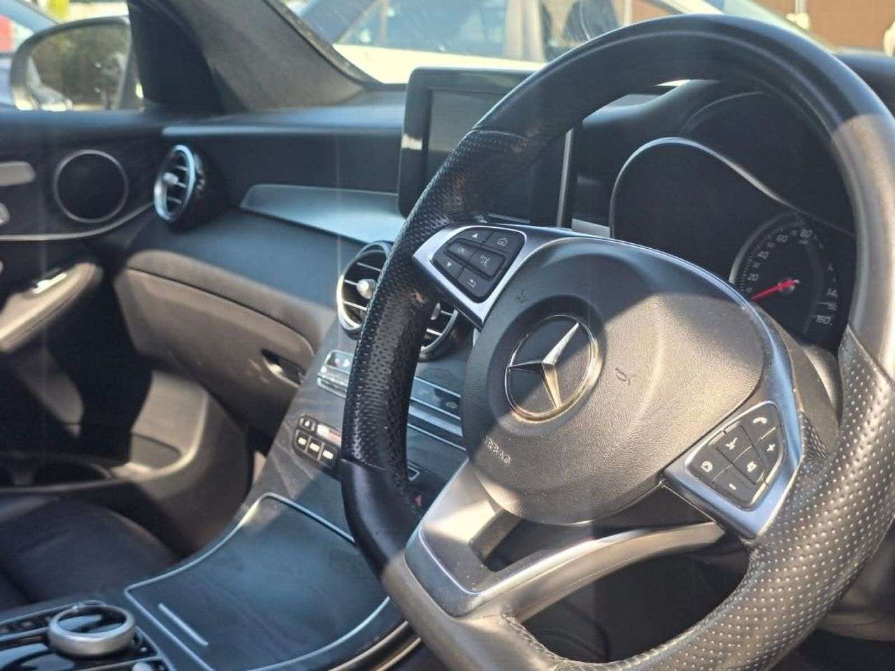 A 2018 MERCEDES-BENZ GLC 2.1 GLC220d AMG Line (Premium) SUV 5dr Diesel G-Tronic 4MATIC Euro 6 (s/s) A 2018 MERCEDES-BENZ GLC 2.1 GLC220d AMG Line (Premium) SUV 5dr Diesel G-Tronic 4MATIC Euro 6 (s/s)