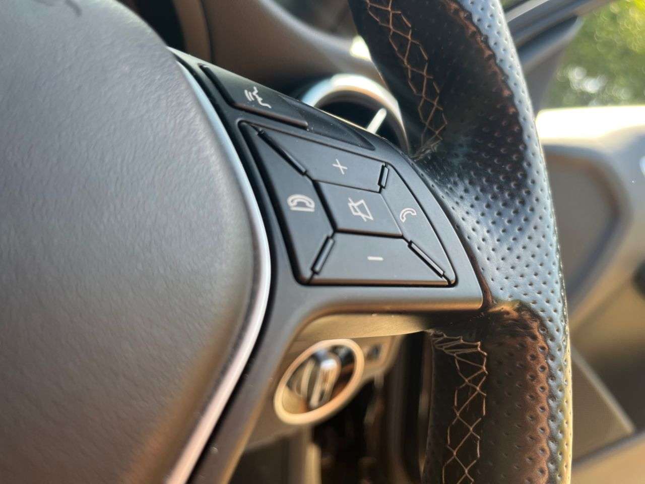 2015 MERCEDES-BENZ A CLASS 2015 MERCEDES-BENZ A CLASS