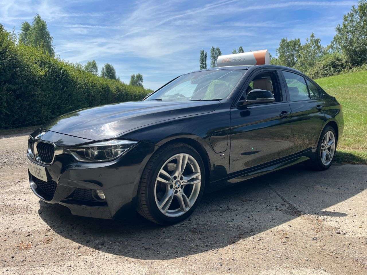A 2018 BMW 3 SERIES 2.0 330e 7.6kWh M Sport Saloon 4dr Petrol Plug-in Hybrid Auto Euro 6 (s/s) A 2018 BMW 3 SERIES 2.0 330e 7.6kWh M Sport Saloon 4dr Petrol Plug-in Hybrid Auto Euro 6 (s/s)