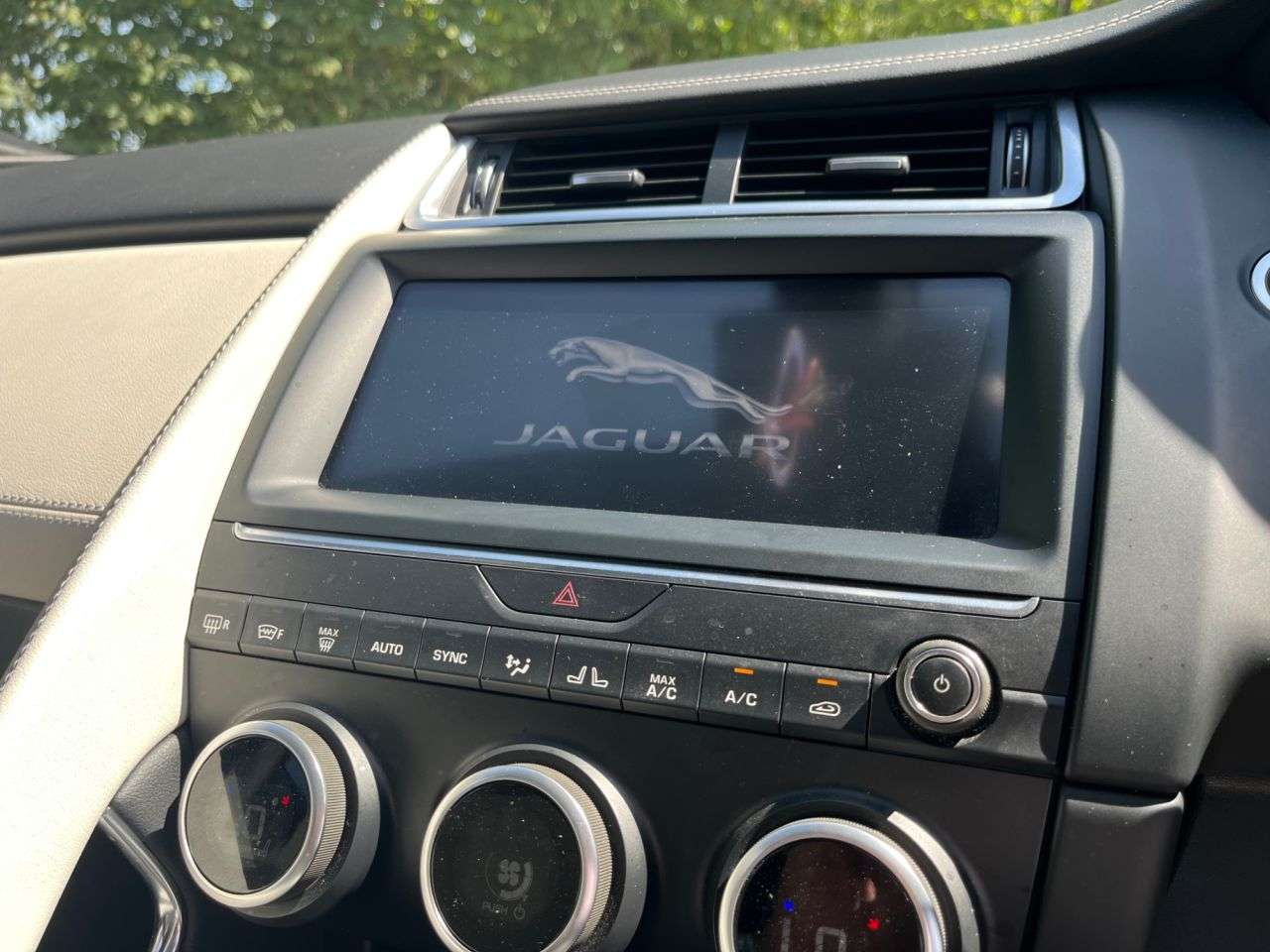 2018 JAGUAR E-PACE 2018 JAGUAR E-PACE
