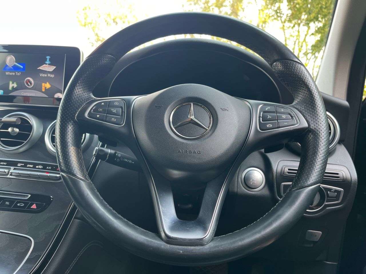 A 2016 MERCEDES-BENZ GLC 2.1 GLC250d Sport SUV 5dr Diesel G-Tronic 4MATIC Euro 6 (s/s) (204 ps) Car A 2016 MERCEDES-BENZ GLC 2.1 GLC250d Sport SUV 5dr Diesel G-Tronic 4MATIC Euro 6 (s/s) (204 ps) Car