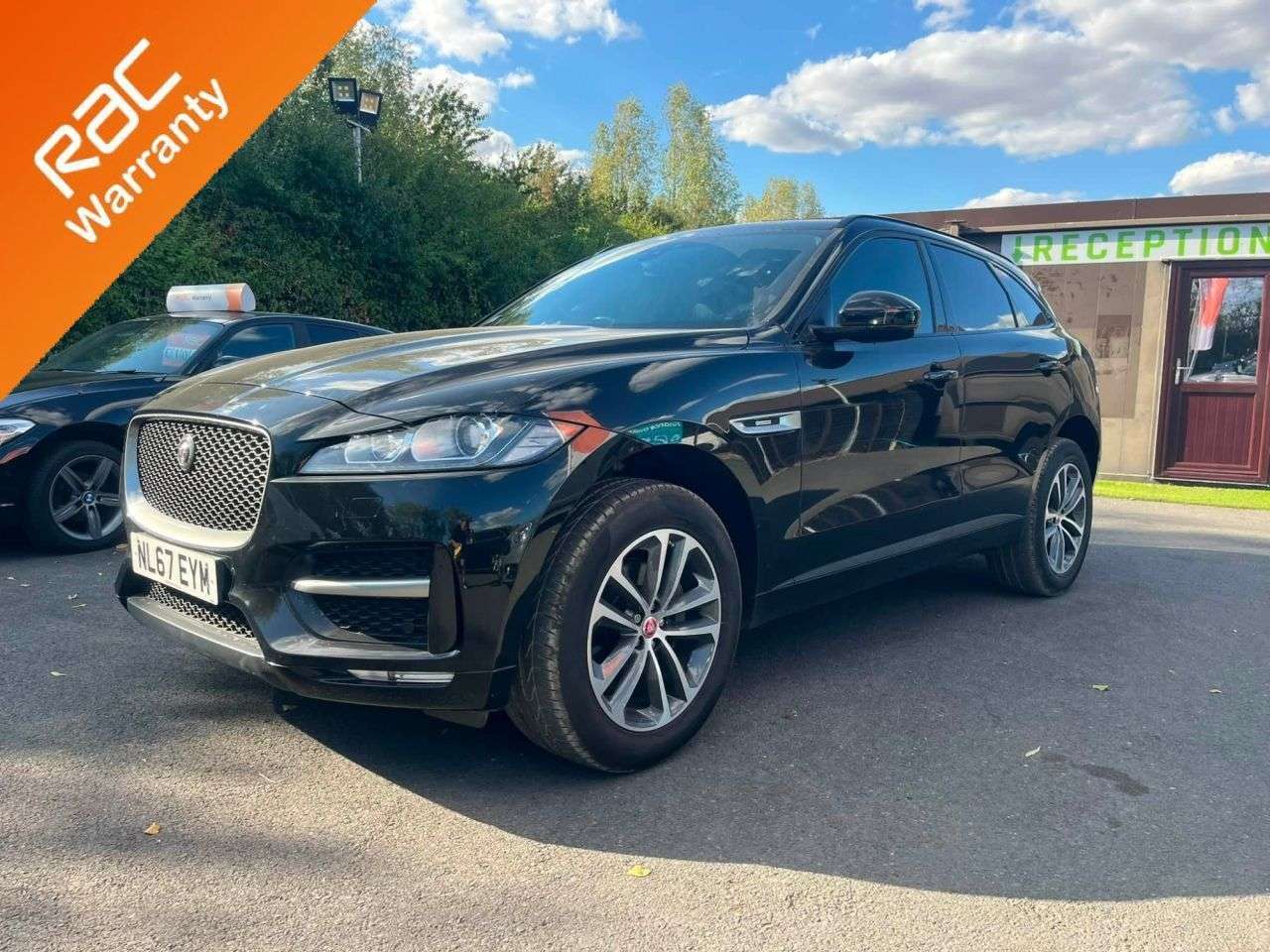 A 2017 JAGUAR F-PACE 2.0 P250i R-Sport SUV 5dr Petrol Auto AWD Euro 6 (s/s) (250 ps) Car Finance A 2017 JAGUAR F-PACE 2.0 P250i R-Sport SUV 5dr Petrol Auto AWD Euro 6 (s/s) (250 ps) Car Finance