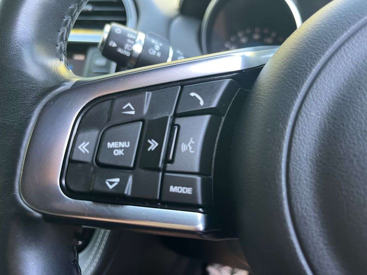2017 JAGUAR F-PACE 2017 JAGUAR F-PACE