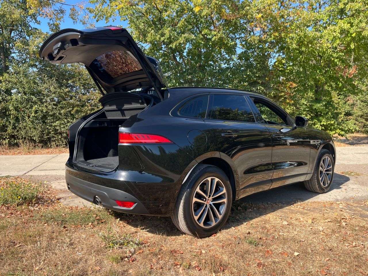 2017 JAGUAR F-PACE 2017 JAGUAR F-PACE