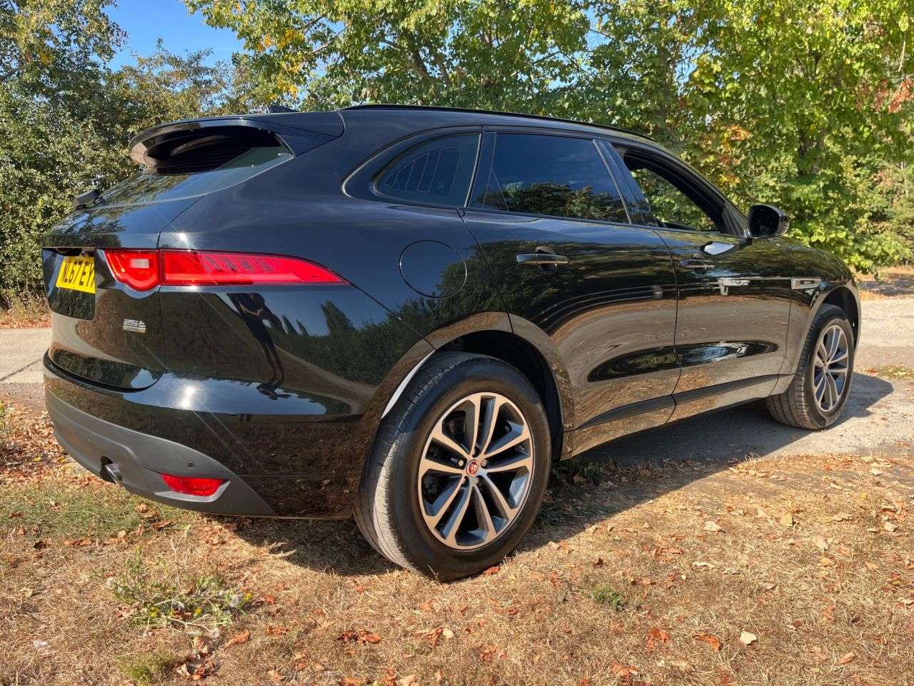 2017 JAGUAR F-PACE 2017 JAGUAR F-PACE