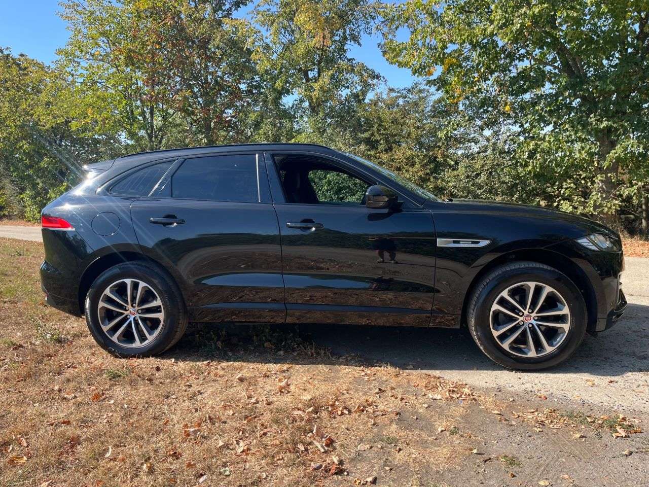 2017 JAGUAR F-PACE 2017 JAGUAR F-PACE
