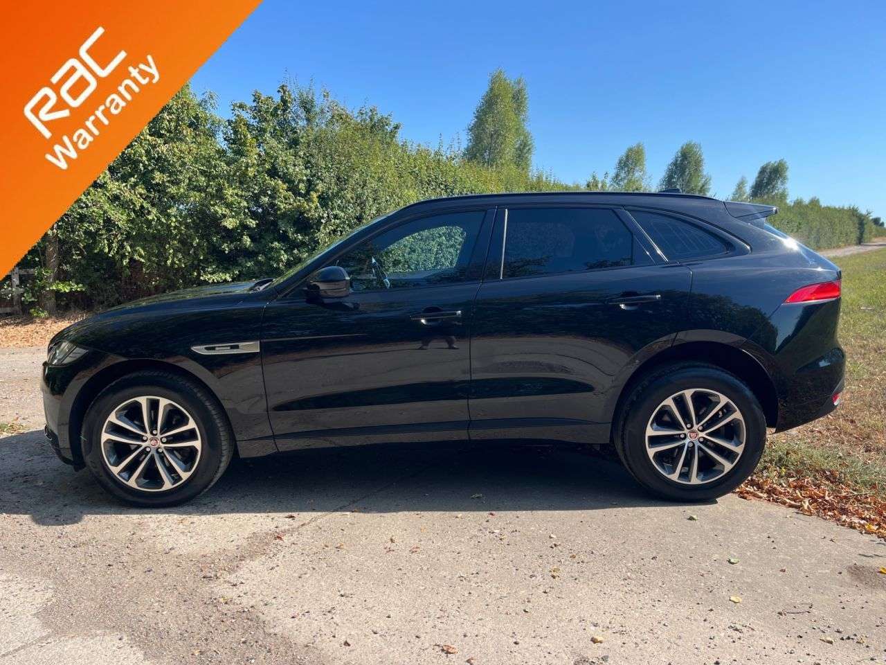 A 2017 JAGUAR F-PACE 2.0 P250i R-Sport SUV 5dr Petrol Auto AWD Euro 6 (s/s) (250 ps) Car Finance A 2017 JAGUAR F-PACE 2.0 P250i R-Sport SUV 5dr Petrol Auto AWD Euro 6 (s/s) (250 ps) Car Finance