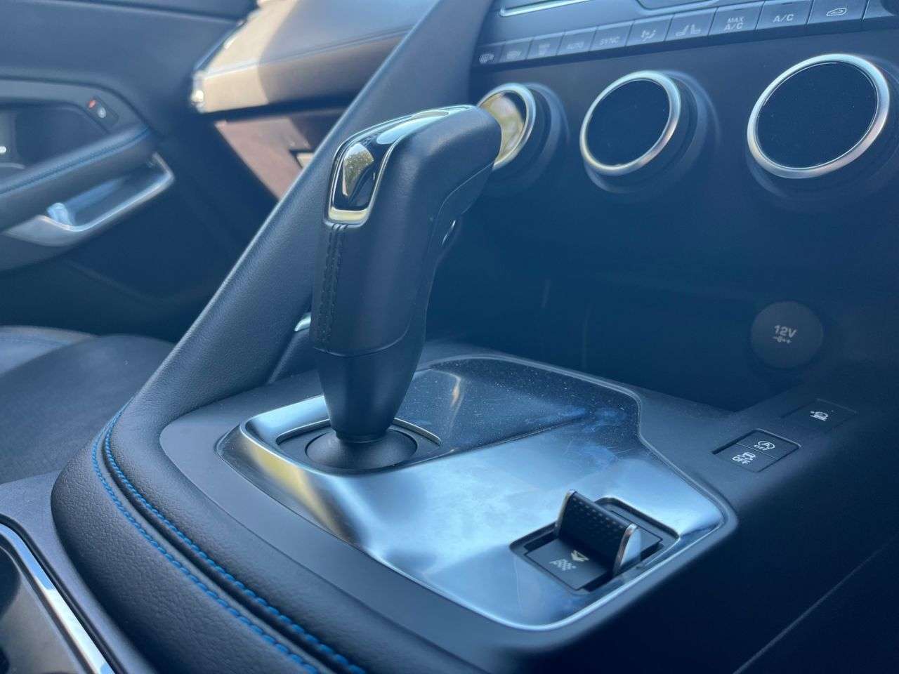 2020 JAGUAR E-PACE 2020 JAGUAR E-PACE
