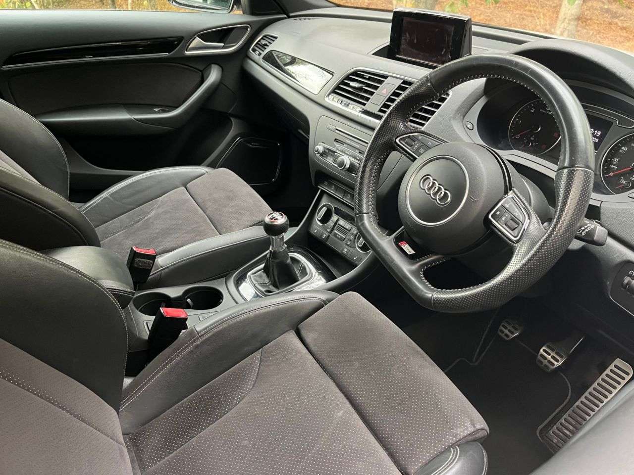 A 2018 AUDI Q3 2.0 TDI Black Edition SUV 5dr Diesel Manual Euro 6 (s/s) (150 ps) Car Finan A 2018 AUDI Q3 2.0 TDI Black Edition SUV 5dr Diesel Manual Euro 6 (s/s) (150 ps) Car Finan