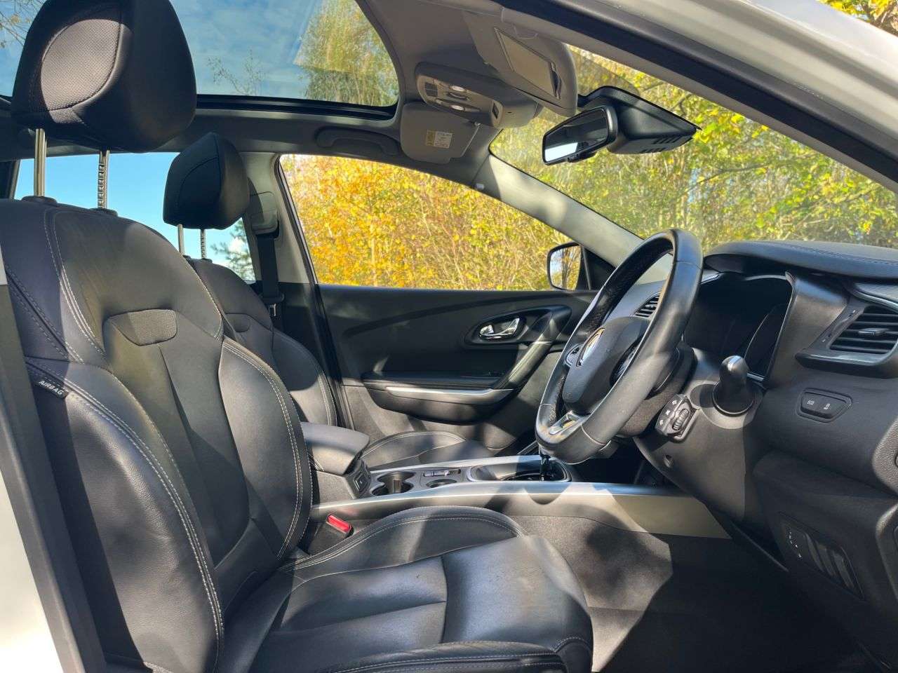 A 2018 RENAULT KADJAR 1.5 dCi Signature S Nav SUV 5dr Diesel EDC Euro 6 (s/s) (110 ps) Car Financ A 2018 RENAULT KADJAR 1.5 dCi Signature S Nav SUV 5dr Diesel EDC Euro 6 (s/s) (110 ps) Car Financ