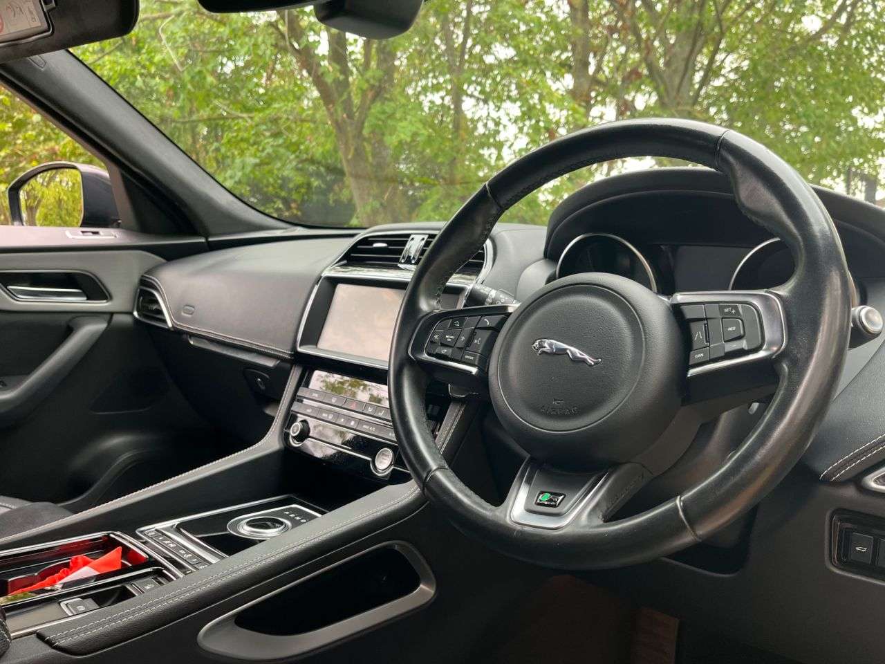 2019 JAGUAR F-PACE 2019 JAGUAR F-PACE