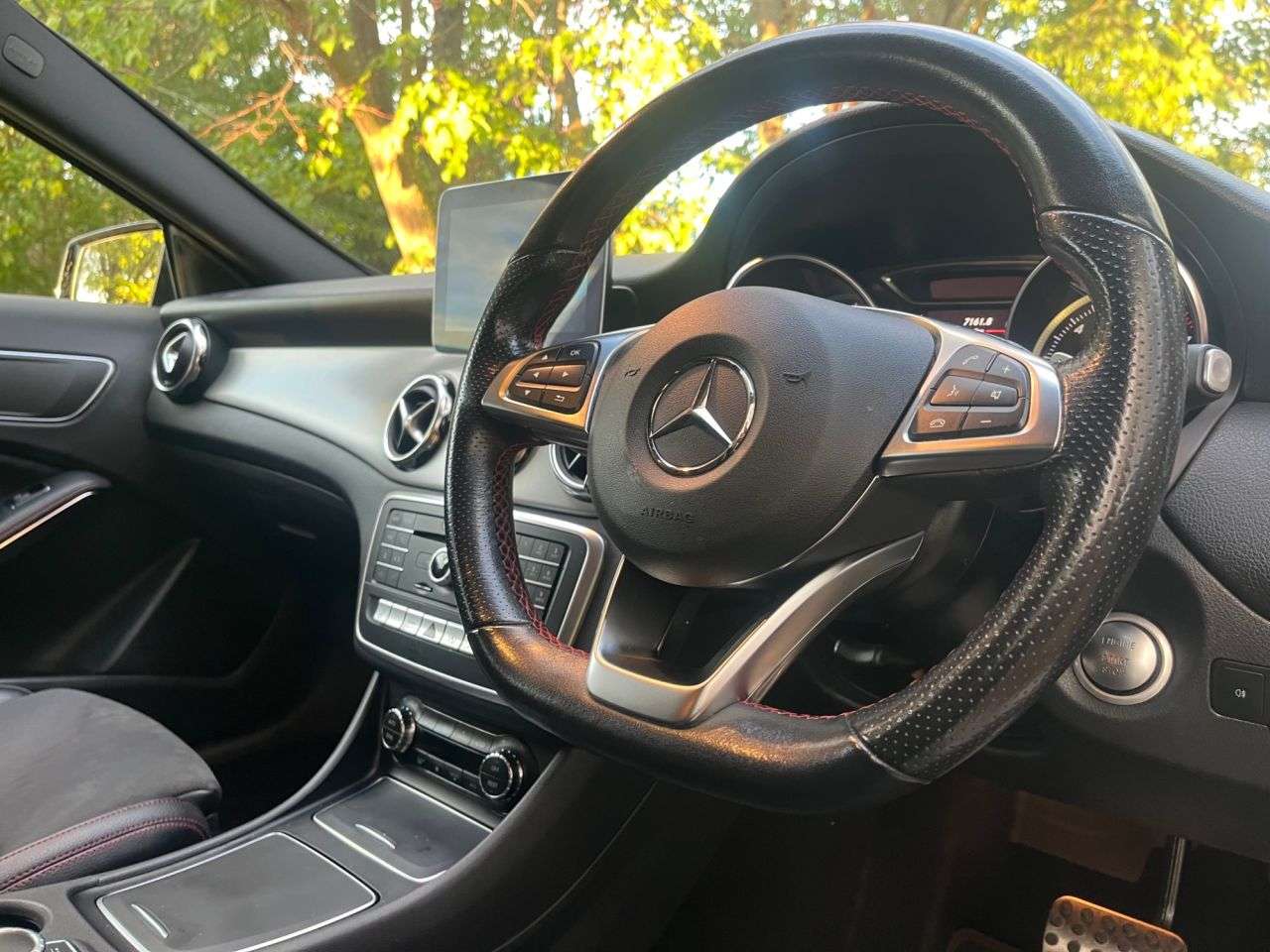 2019 MERCEDES GLA-CLASS 2019 MERCEDES GLA-CLASS