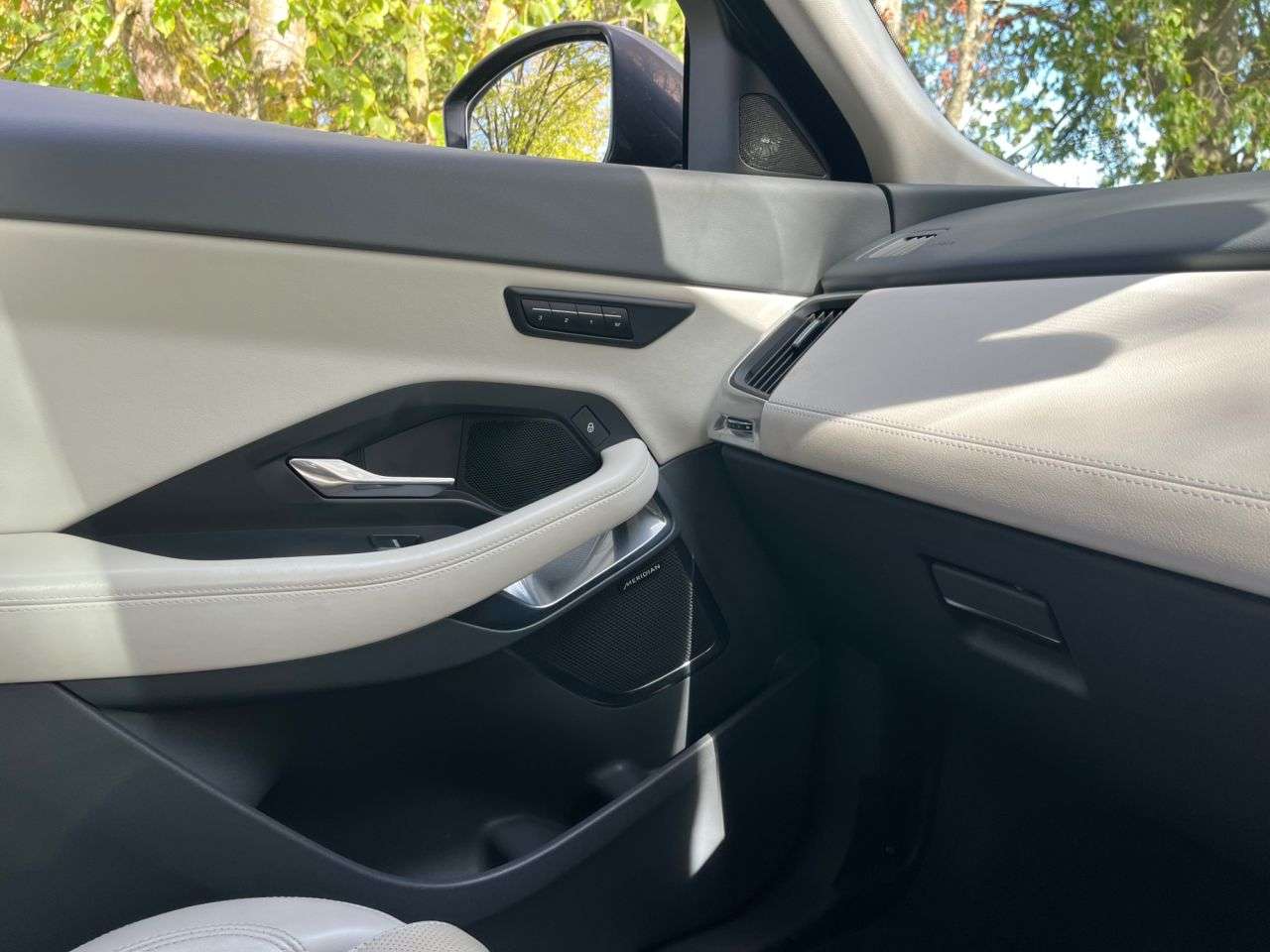 2018 JAGUAR E-PACE 2018 JAGUAR E-PACE