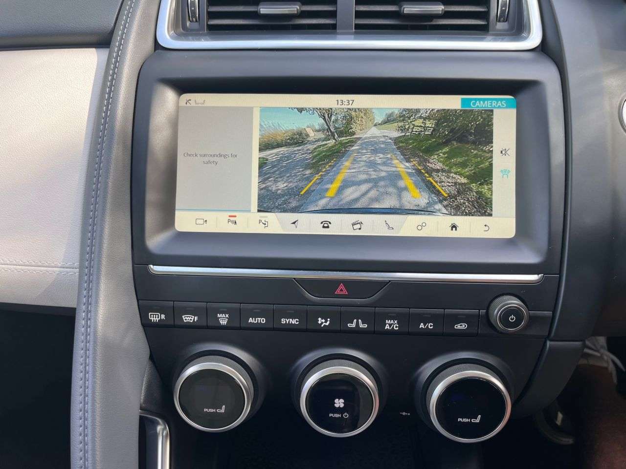 2018 JAGUAR E-PACE 2018 JAGUAR E-PACE