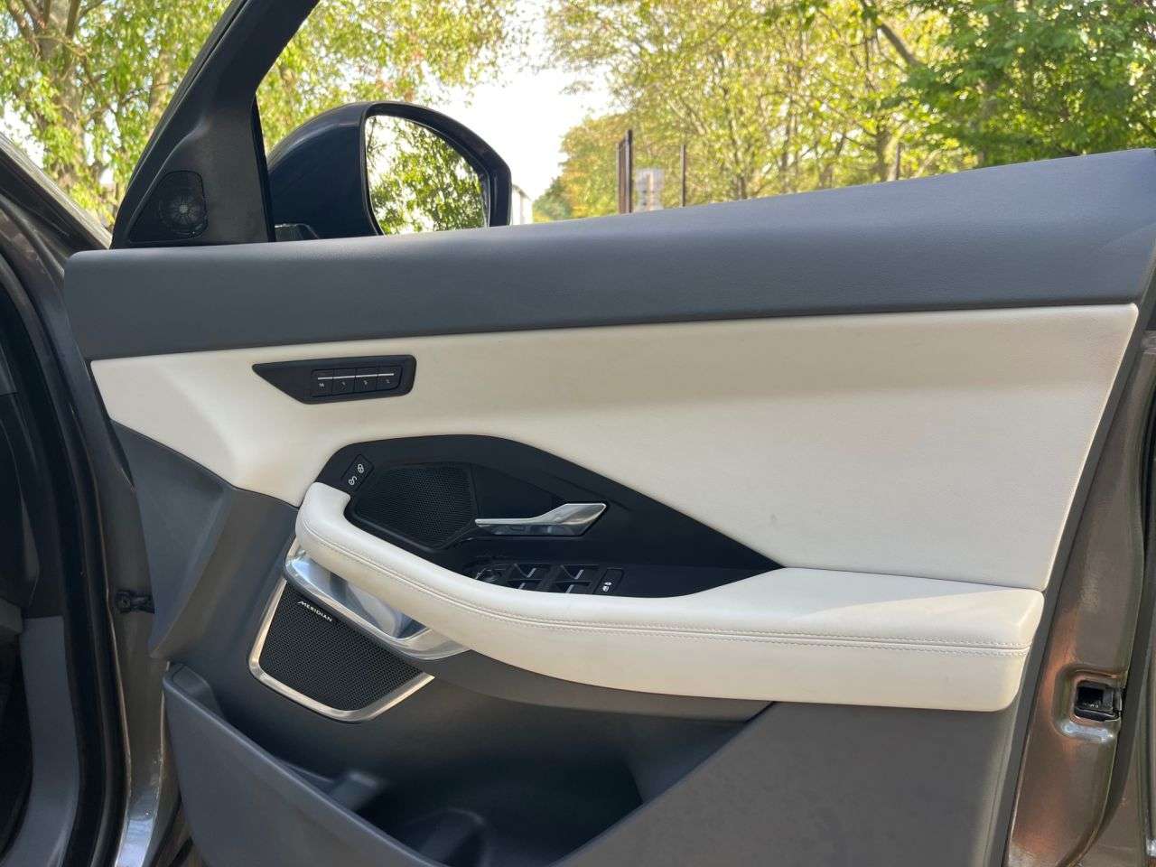 2018 JAGUAR E-PACE 2018 JAGUAR E-PACE