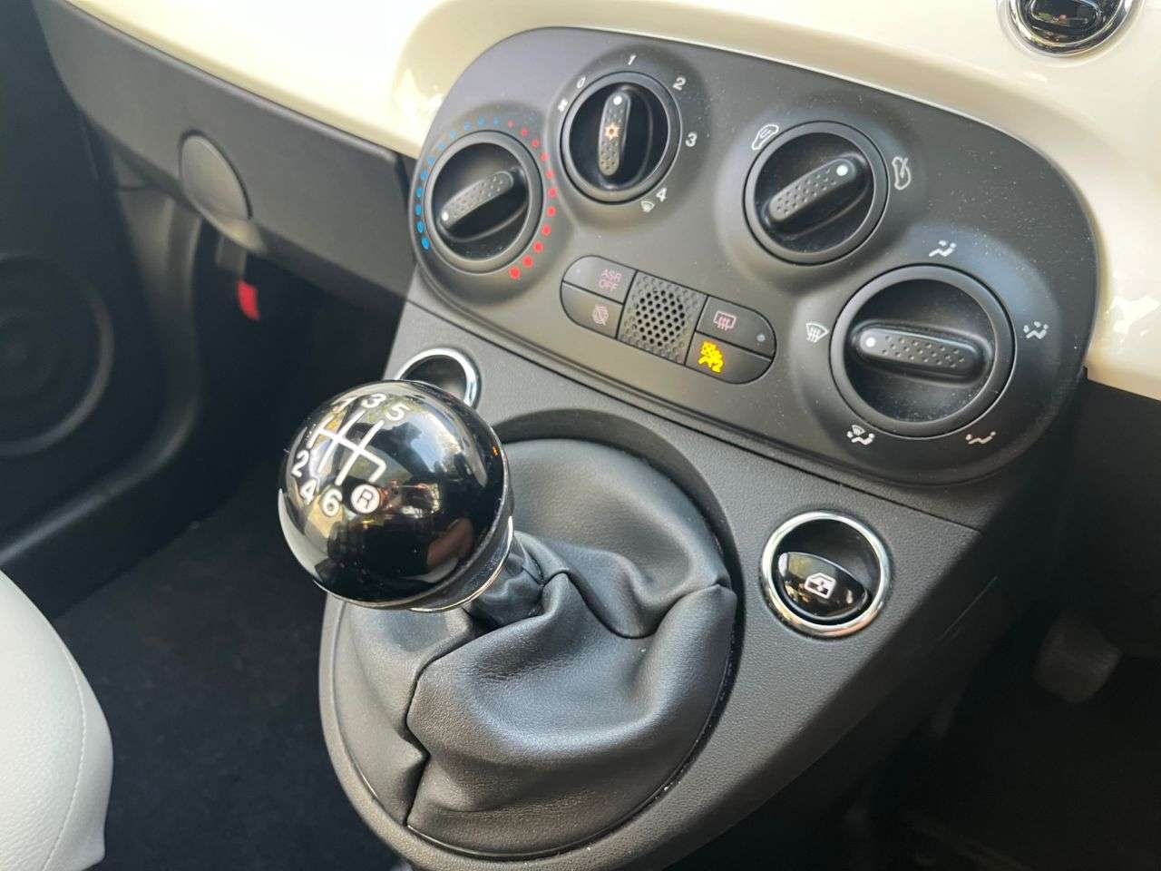 2021 FIAT 500 2021 FIAT 500