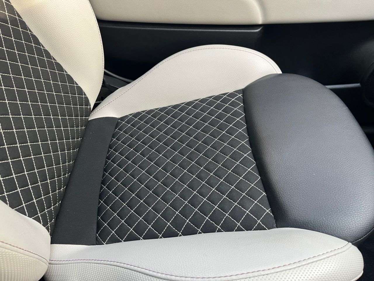 2021 FIAT 500 2021 FIAT 500