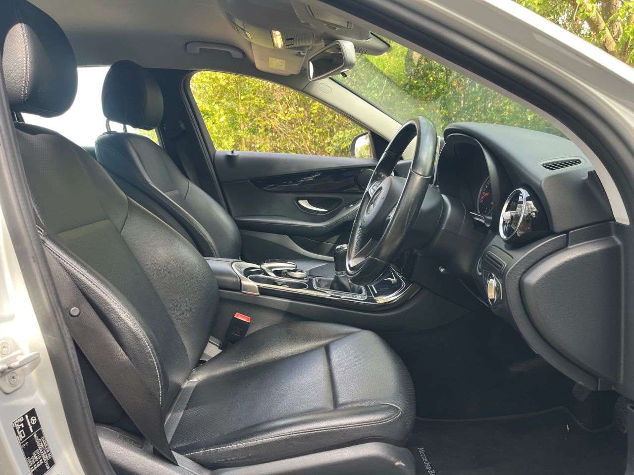 A 2015 MERCEDES-BENZ C CLASS 2.0 C200 SE Saloon 4dr Petrol Manual Euro 6 (s/s) (184 ps) Car Finance, RAC A 2015 MERCEDES-BENZ C CLASS 2.0 C200 SE Saloon 4dr Petrol Manual Euro 6 (s/s) (184 ps) Car Finance, RAC