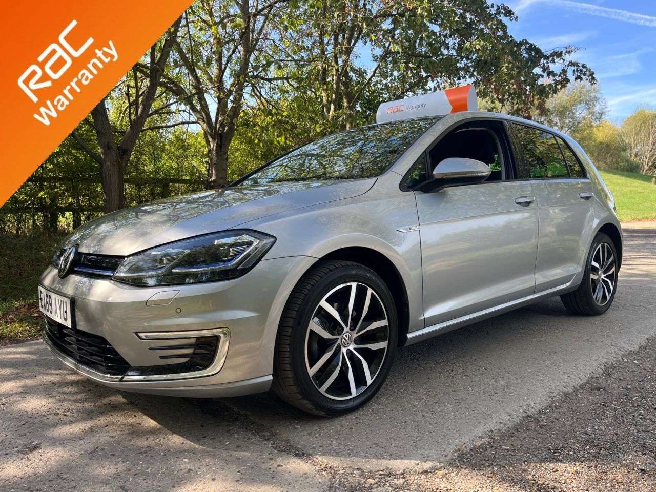 A 2019 VOLKSWAGEN E-GOLF 35.8kWh e-Golf Hatchback 5dr Electric Auto (136 ps) Car Finance, RAC Warran A 2019 VOLKSWAGEN E-GOLF 35.8kWh e-Golf Hatchback 5dr Electric Auto (136 ps) Car Finance, RAC Warran