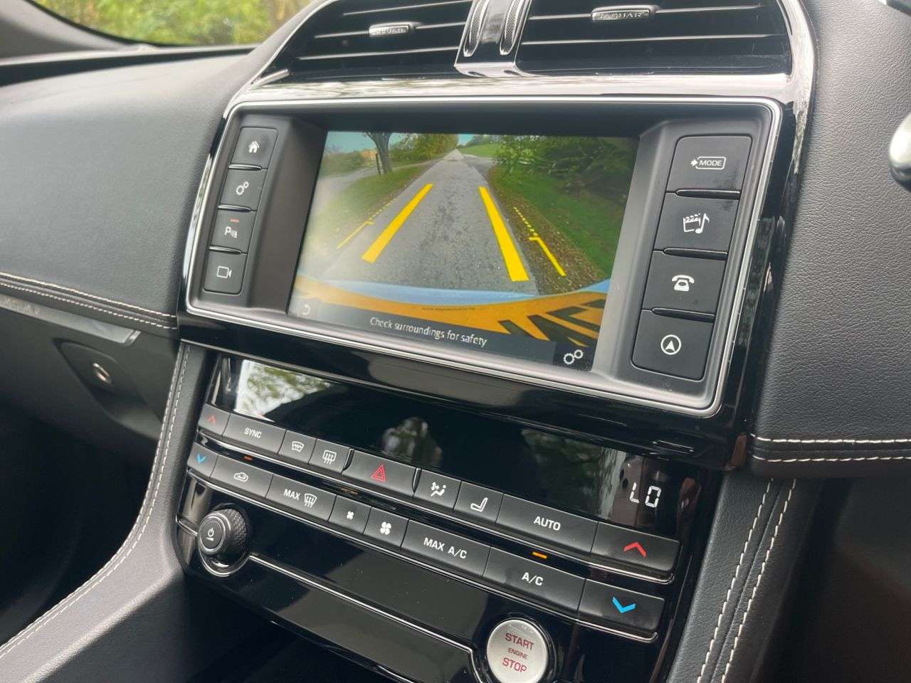 2018 JAGUAR F-PACE 2018 JAGUAR F-PACE