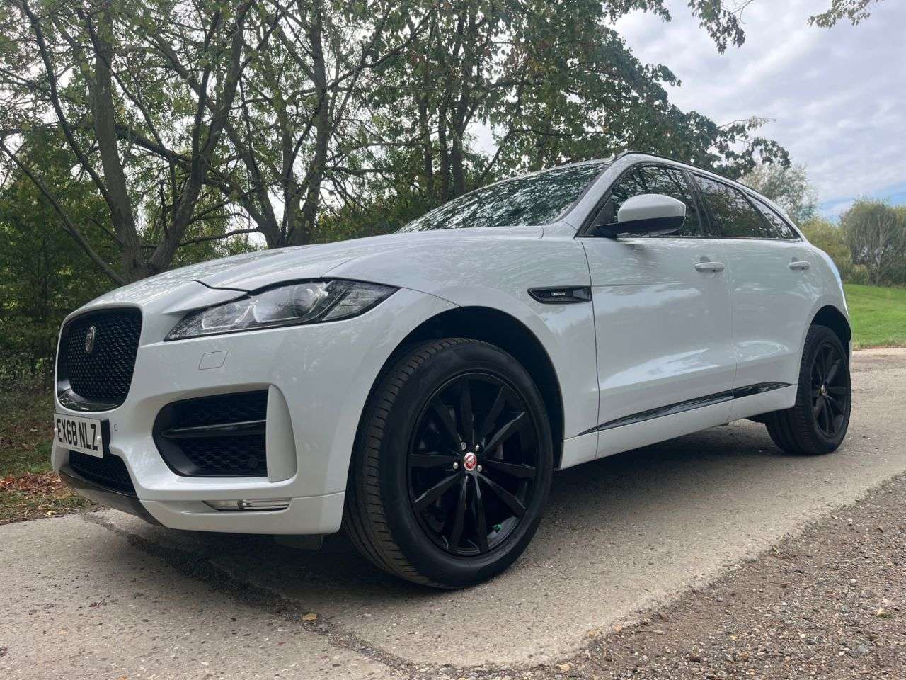 2018 JAGUAR F-PACE 2018 JAGUAR F-PACE
