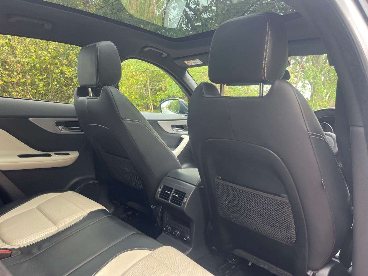 2018 JAGUAR F-PACE 2018 JAGUAR F-PACE