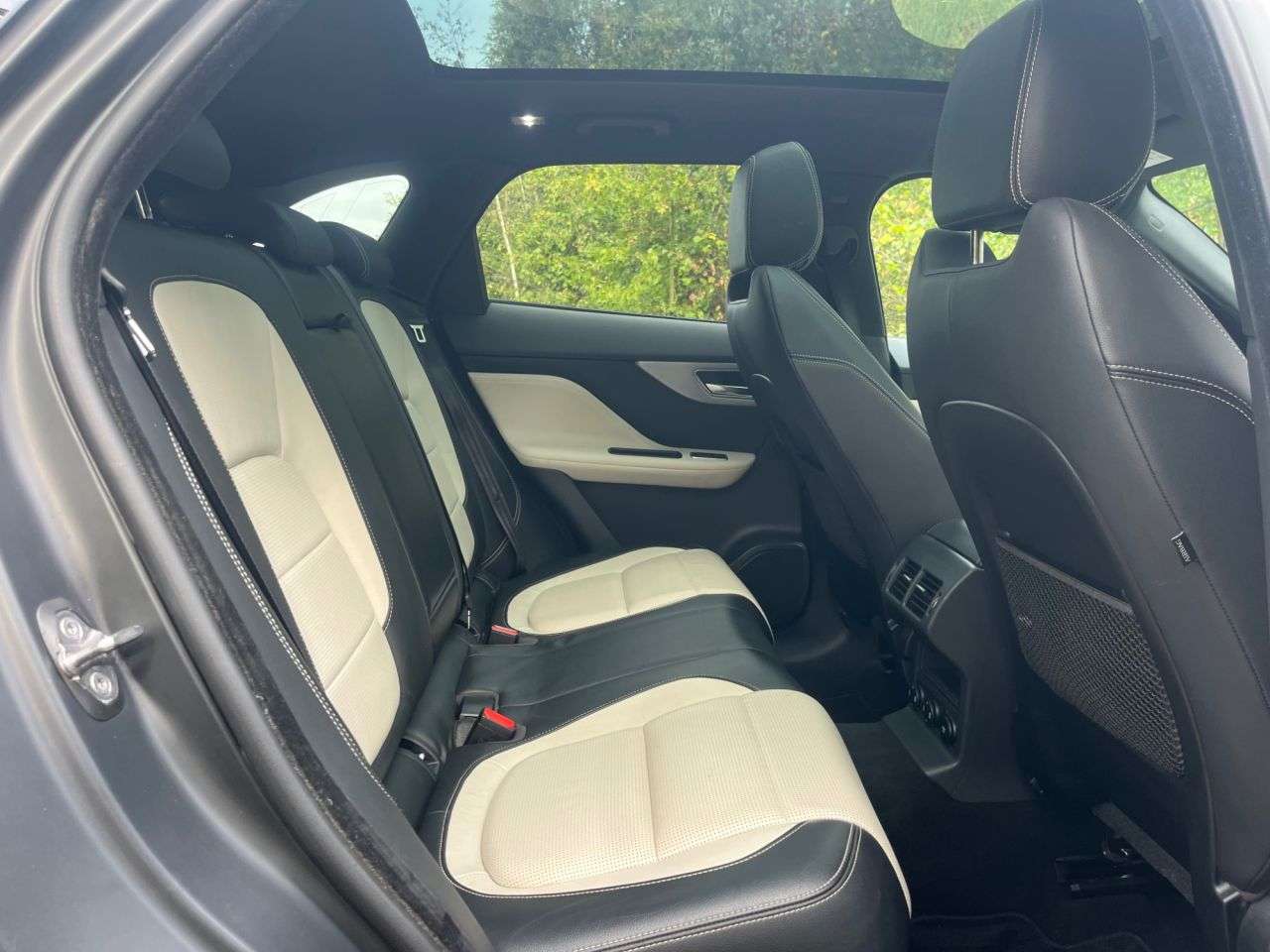 2018 JAGUAR F-PACE 2018 JAGUAR F-PACE