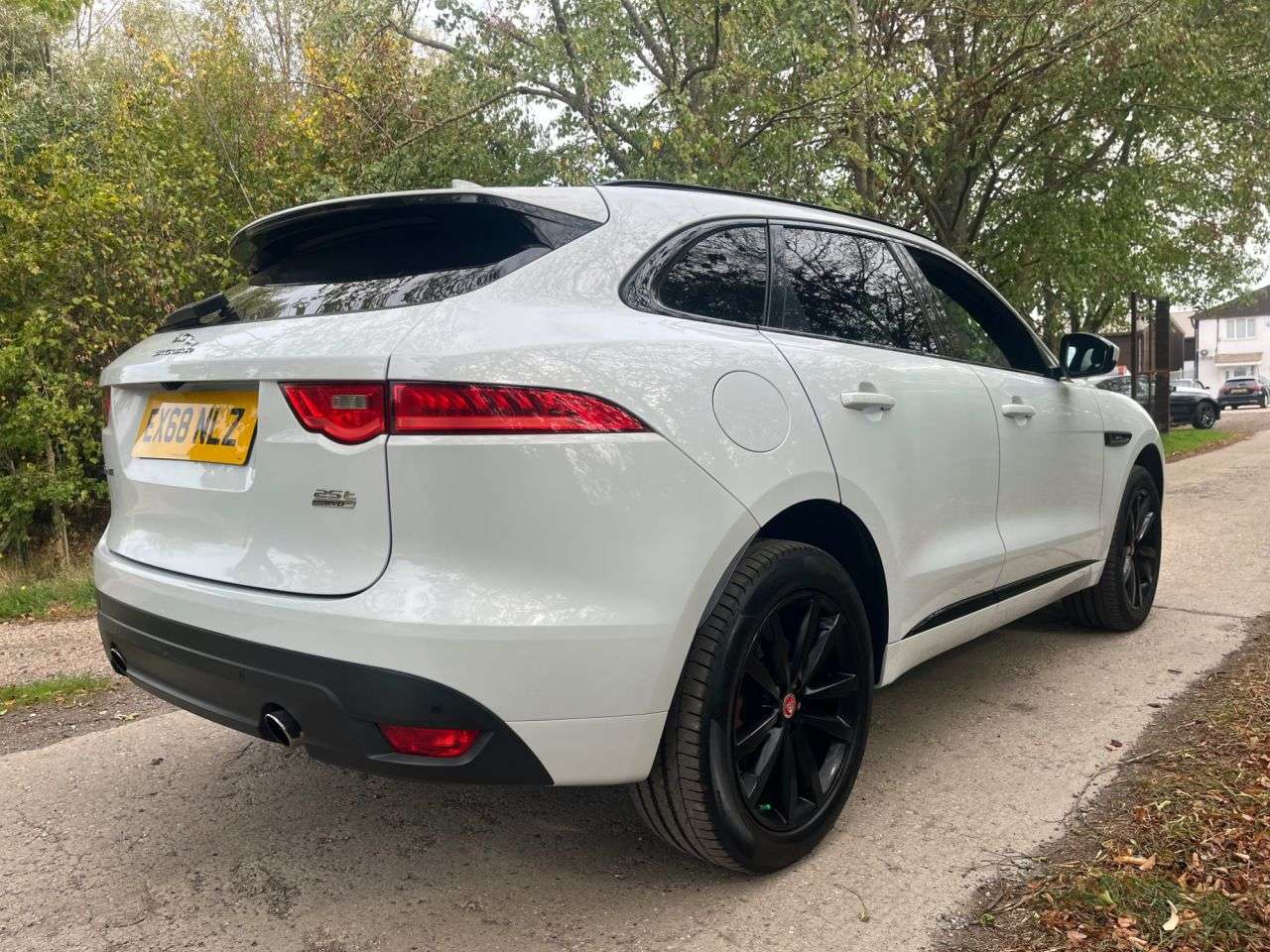 2018 JAGUAR F-PACE 2018 JAGUAR F-PACE