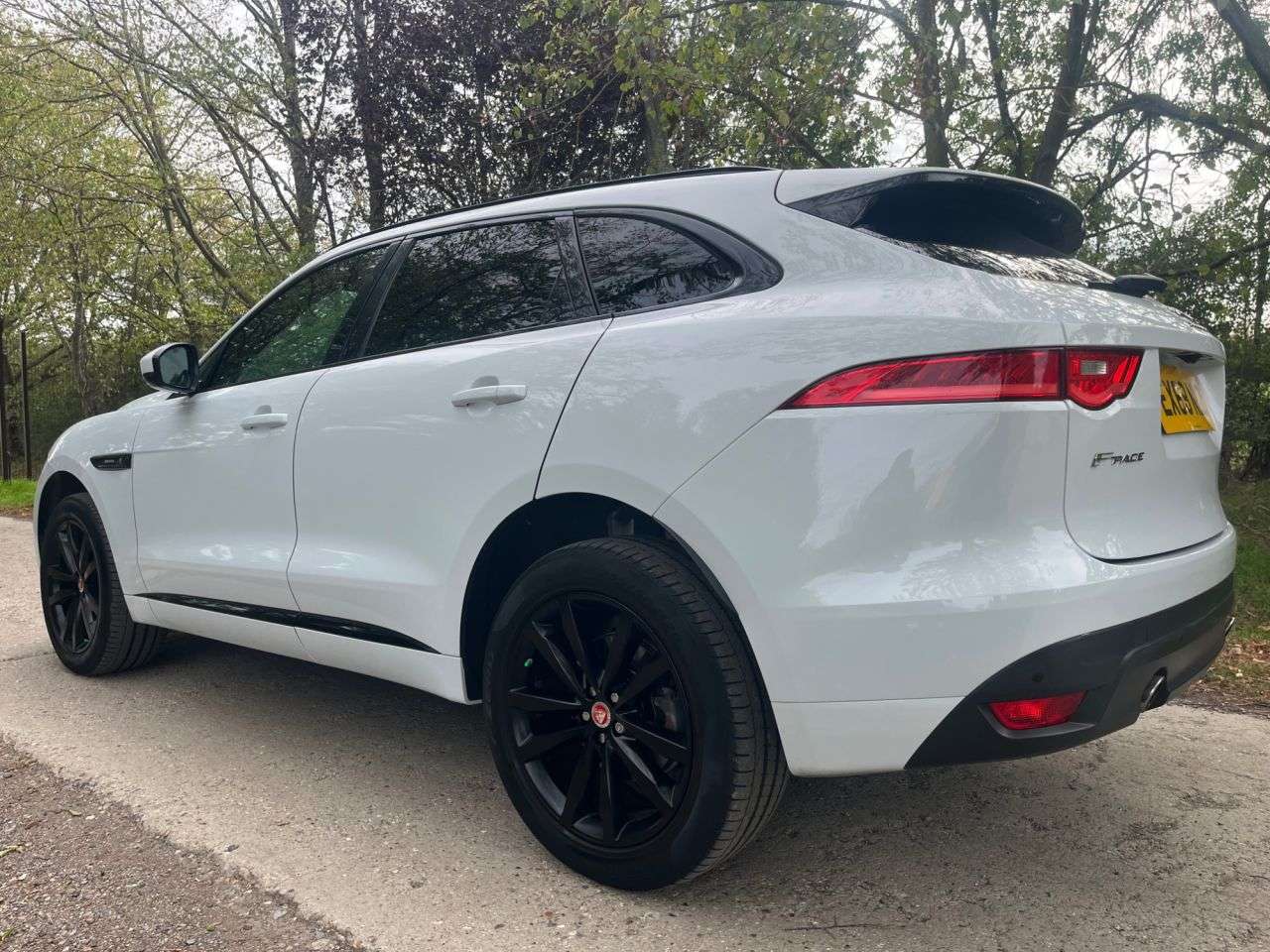2018 JAGUAR F-PACE 2018 JAGUAR F-PACE