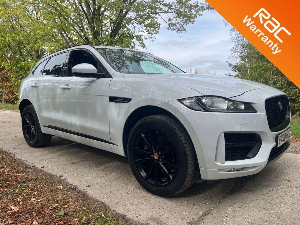 A 2018 JAGUAR F-PACE 2.0 P250i R-Sport SUV 5dr Petrol Auto AWD Euro 6 (s/s) (250 ps) Car Finance A 2018 JAGUAR F-PACE 2.0 P250i R-Sport SUV 5dr Petrol Auto AWD Euro 6 (s/s) (250 ps) Car Finance