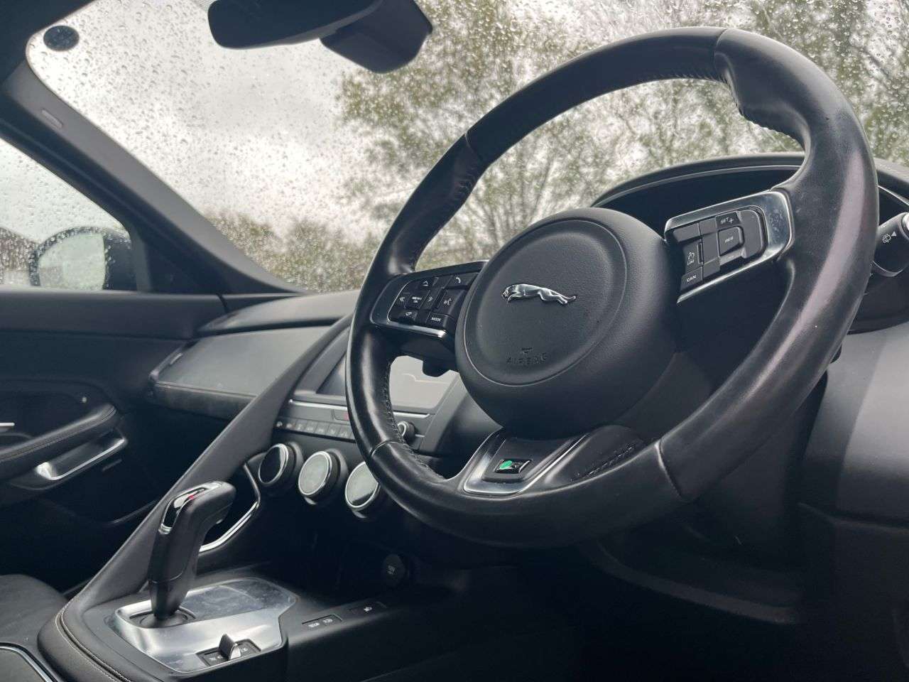2019 JAGUAR E-PACE 2019 JAGUAR E-PACE