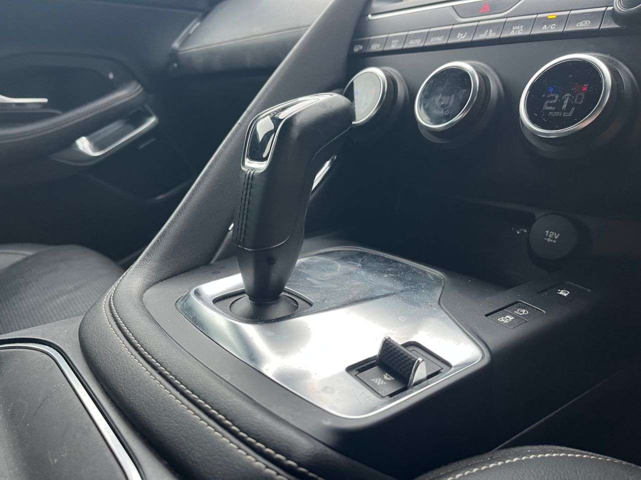 2019 JAGUAR E-PACE 2019 JAGUAR E-PACE