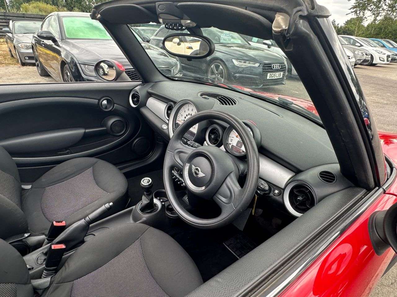 2013 MINI CONVERTIBLE 2013 MINI CONVERTIBLE