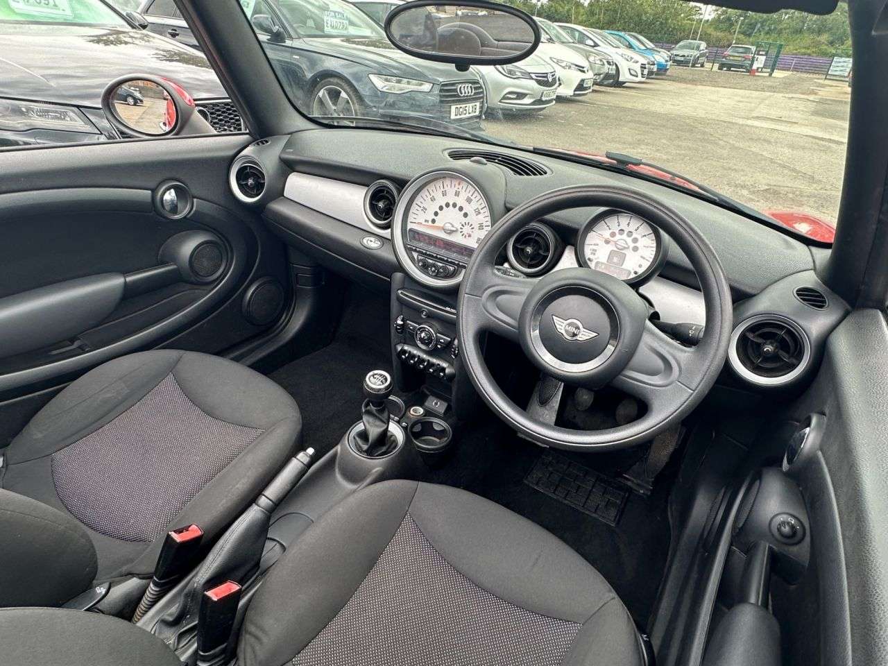 2013 MINI CONVERTIBLE 2013 MINI CONVERTIBLE