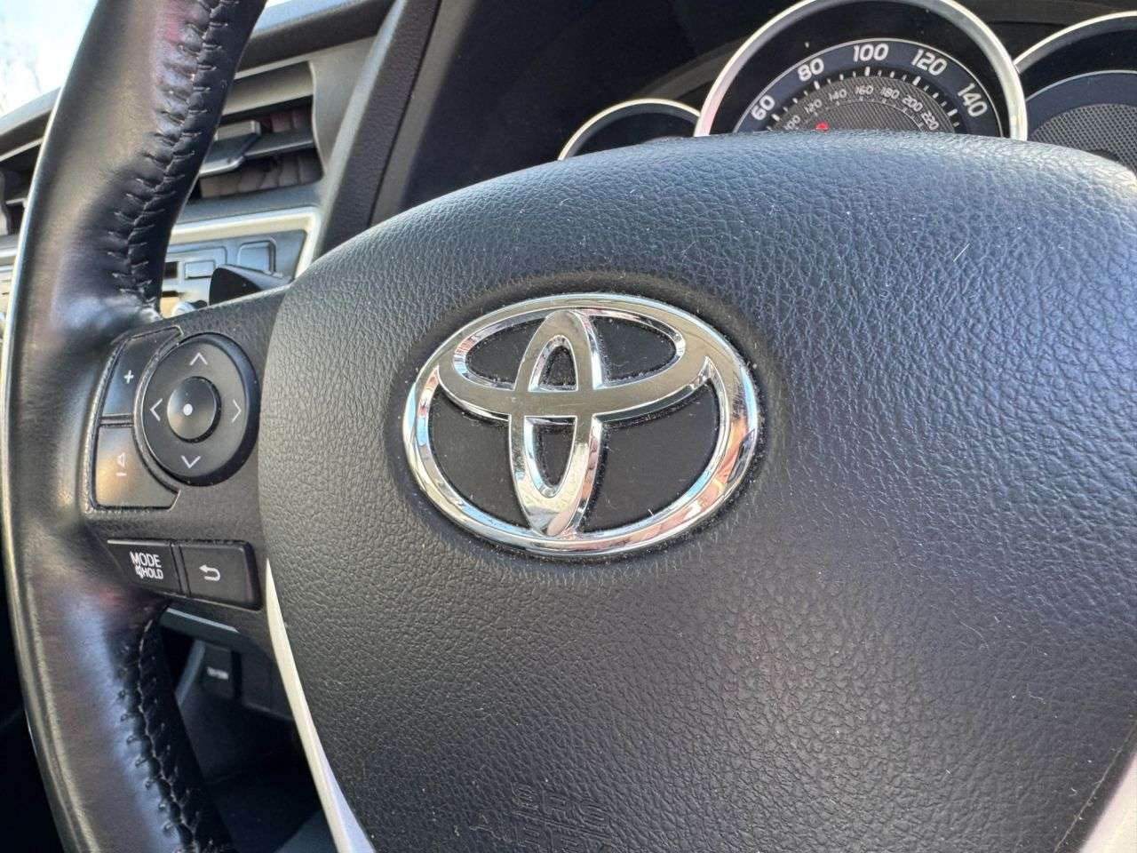 2013 TOYOTA AURIS 2013 TOYOTA AURIS