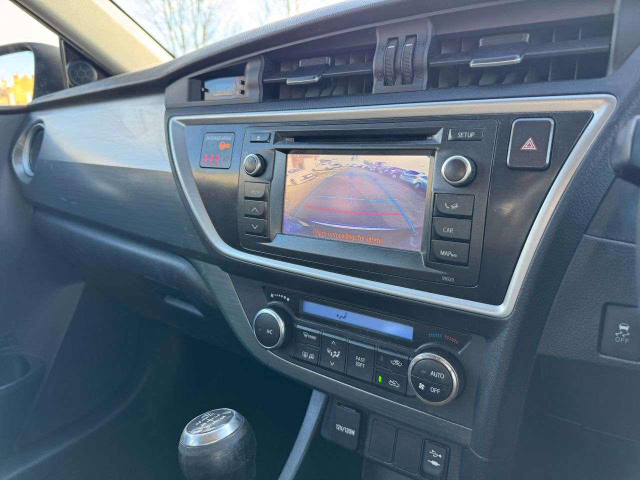 2013 TOYOTA AURIS 2013 TOYOTA AURIS