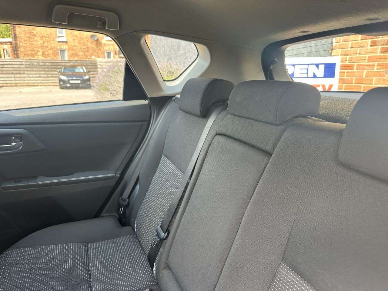 2013 TOYOTA AURIS 2013 TOYOTA AURIS