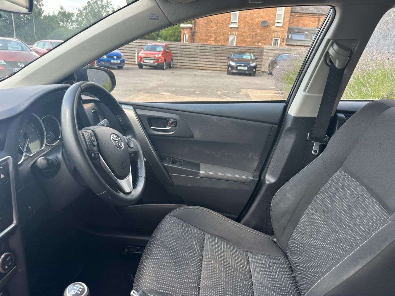 2013 TOYOTA AURIS 2013 TOYOTA AURIS