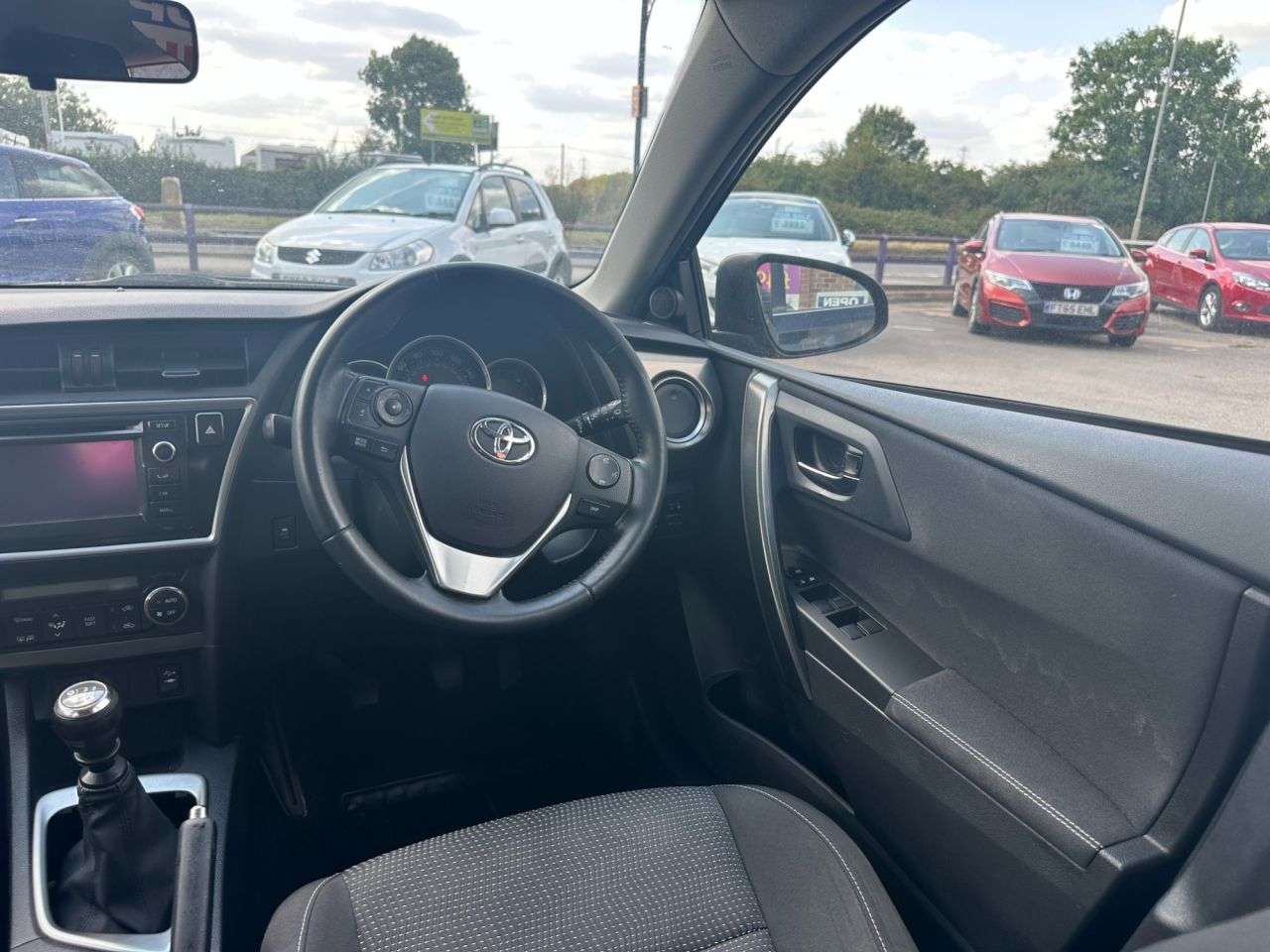 2013 TOYOTA AURIS 2013 TOYOTA AURIS