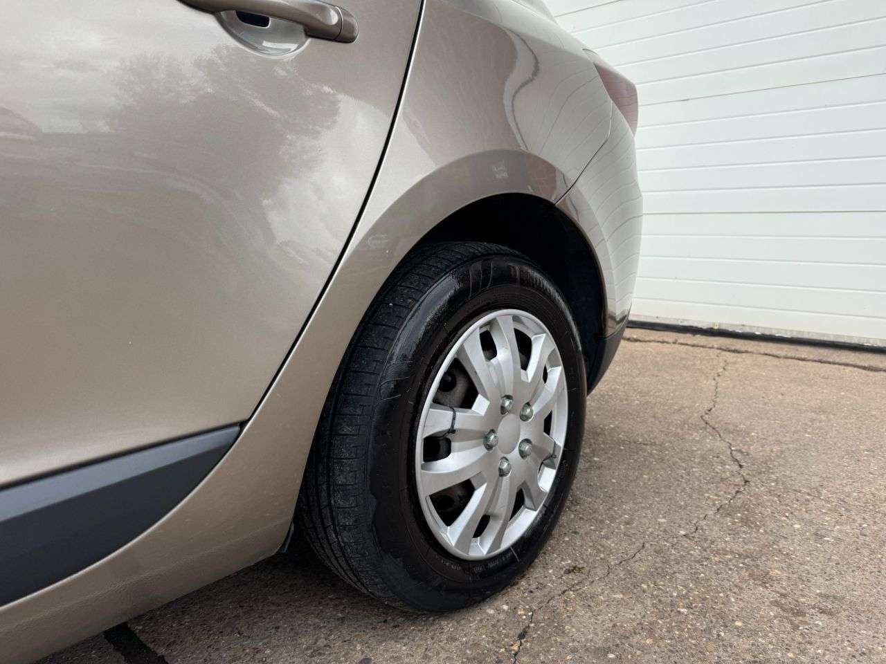 2009 RENAULT MEGANE 2009 RENAULT MEGANE