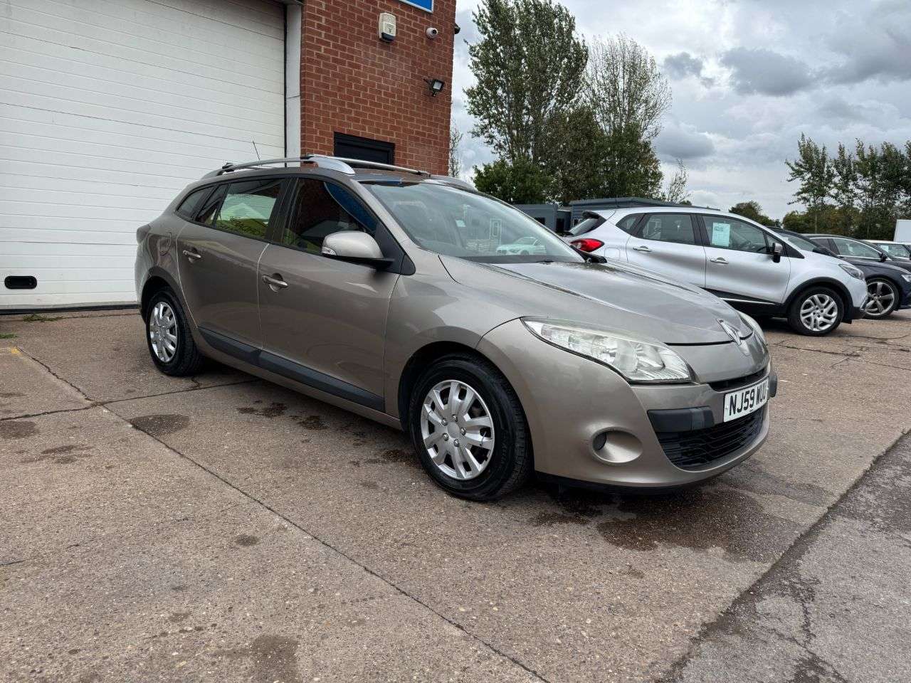 2009 RENAULT MEGANE 2009 RENAULT MEGANE