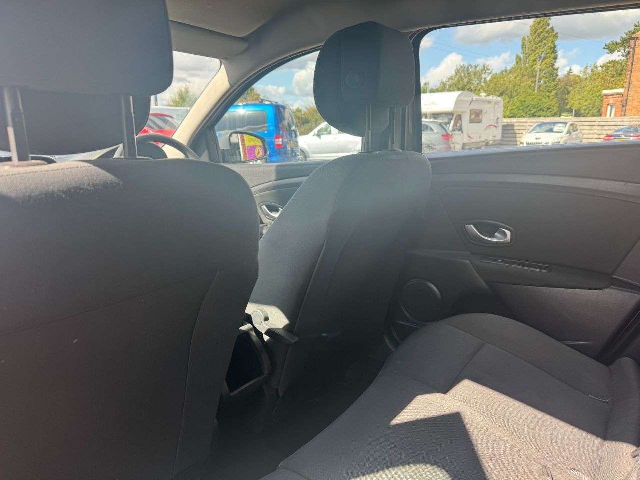 2009 RENAULT MEGANE 2009 RENAULT MEGANE