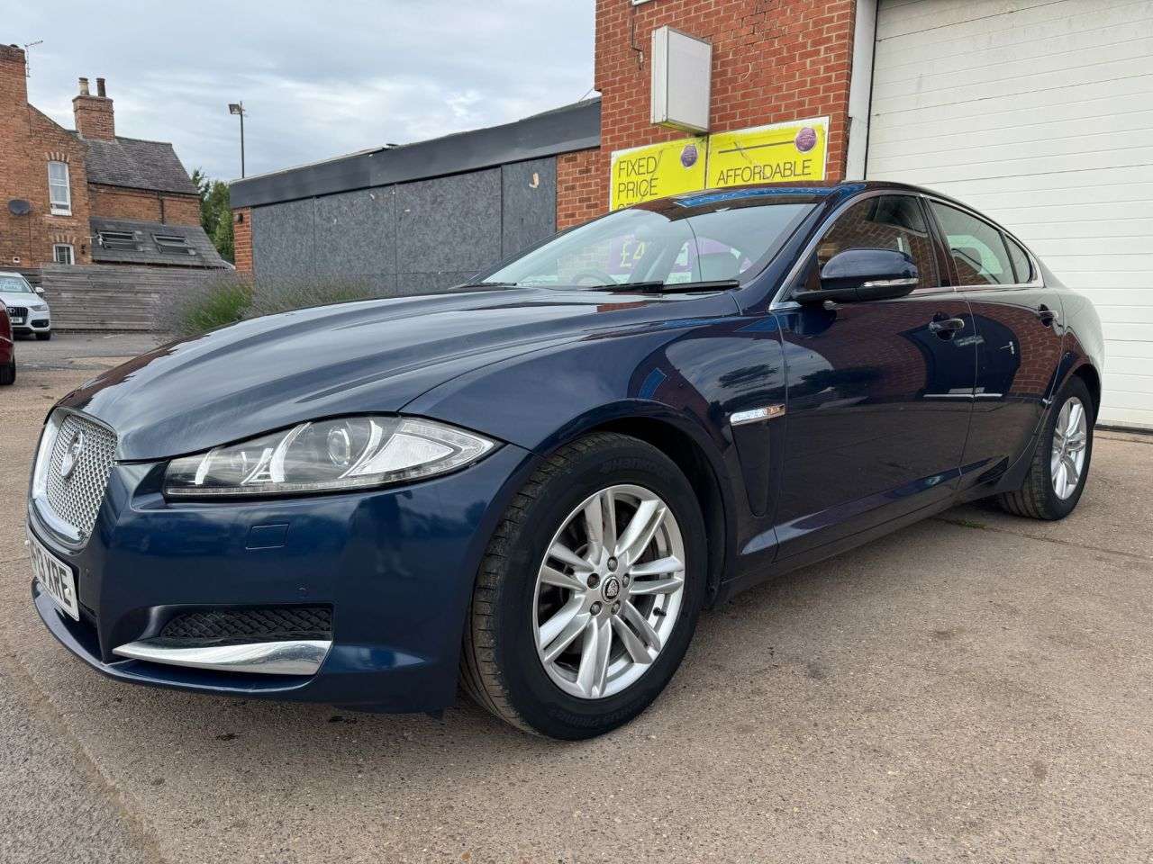 2013 JAGUAR XF 2013 JAGUAR XF