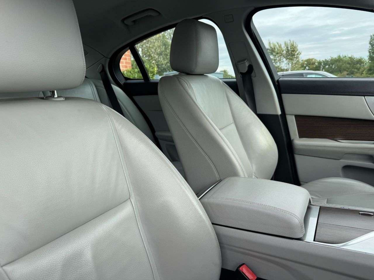 2013 JAGUAR XF 2013 JAGUAR XF