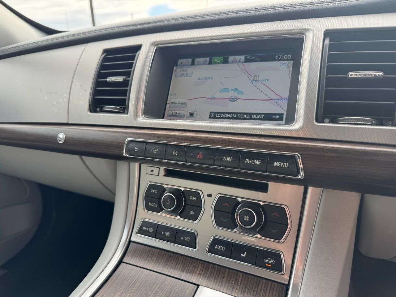 2013 JAGUAR XF 2013 JAGUAR XF