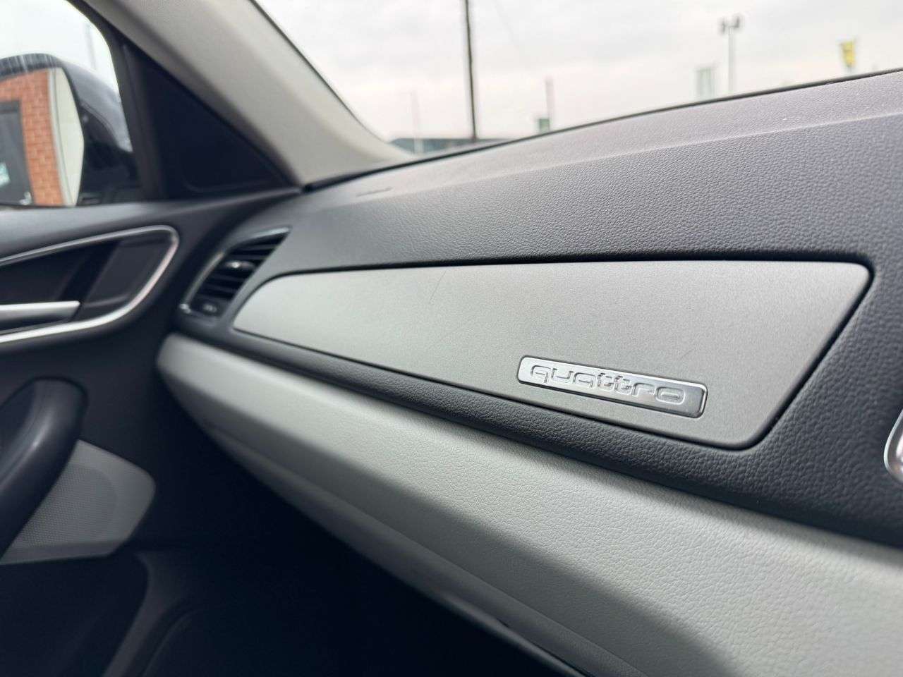 2013 AUDI Q3 2013 AUDI Q3