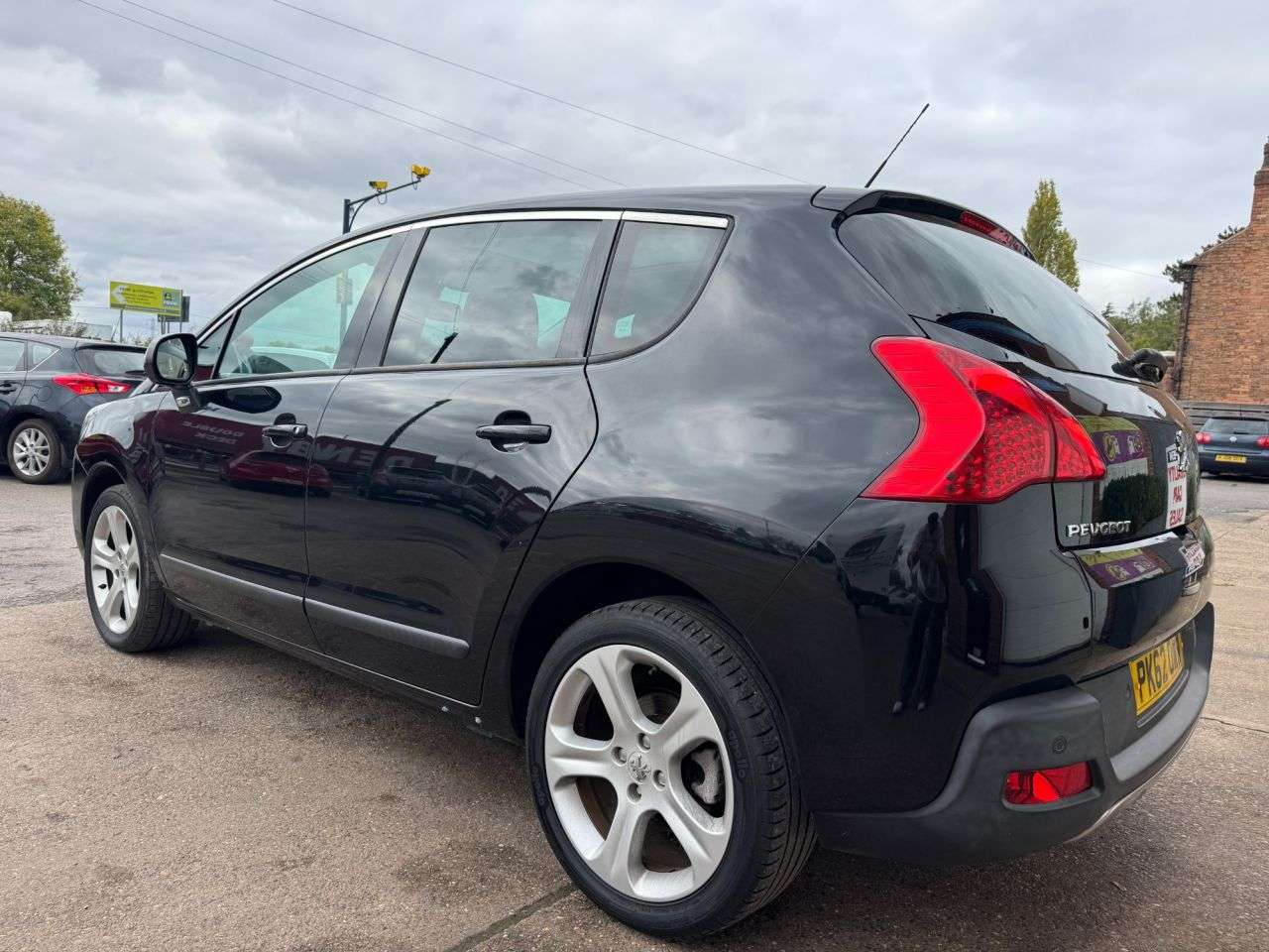 2013 PEUGEOT 3008 2013 PEUGEOT 3008