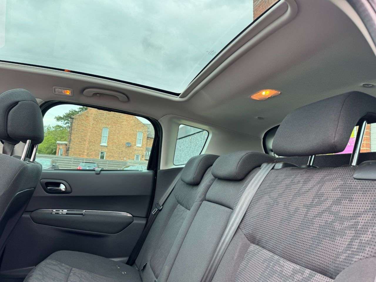 2013 PEUGEOT 3008 2013 PEUGEOT 3008